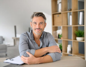 Portrait de Ethan sur Plateforme Voyance